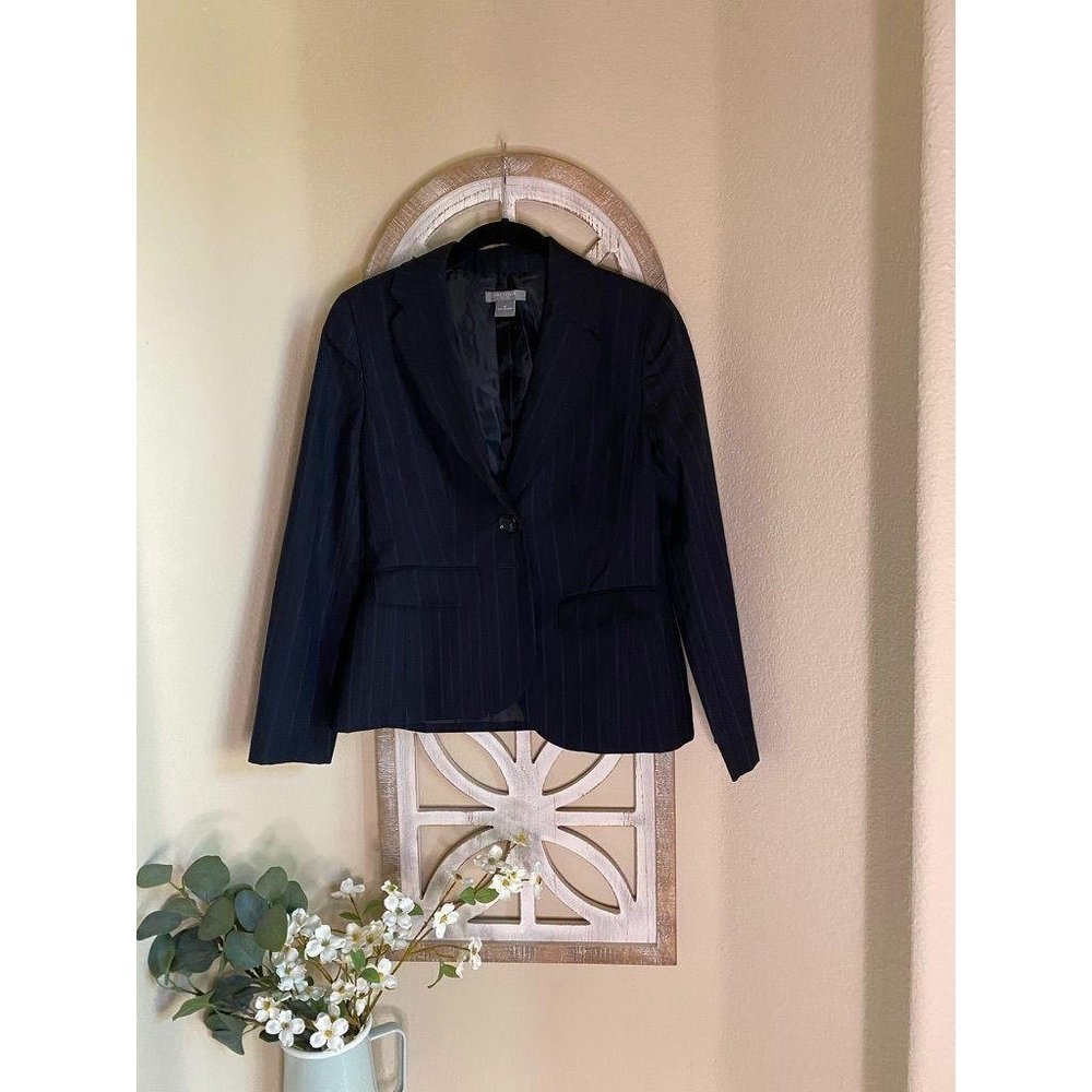 Ann Taylor	Blazer		Blazer	like new	navy	4p